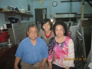 Thân Tộc Láng Giềng Người Ân Bè Bạn
