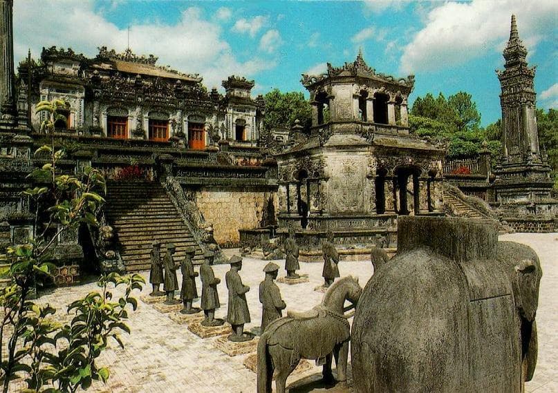 TK035- Lăng Khải Định