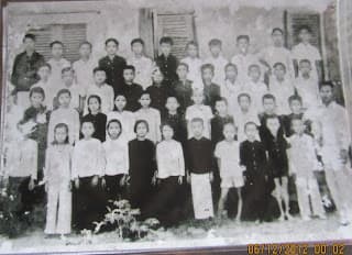 Hinh 60 nam tuoi