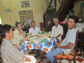 Họp Mặt -Giã Từ