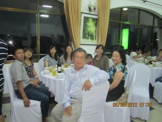 Họp Mặt -Giã Từ